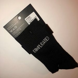 NWT wo/men’s black socks Sock talk “It’s Complicated” print